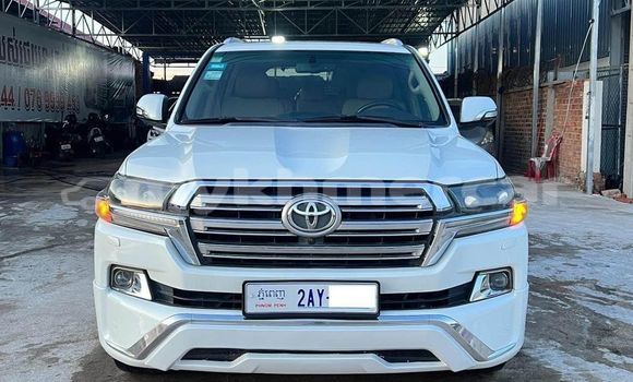 ទិញ បានប្រើ Toyota Land Cruiser White ឡាន} ក្នុង Chbar Mon ក្នុង Kampong Speu Province ទិញ បានប្រើ Toyota Land Cruiser White ឡាន} ក្នុង Chbar Mon ក្នុង Kampong Speu Province
