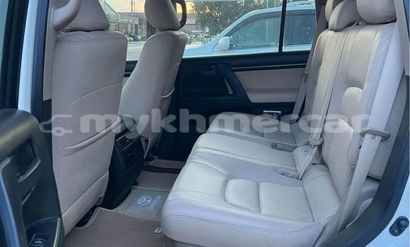 ទិញ បានប្រើ Toyota Land Cruiser White ឡាន} ក្នុង Chbar Mon ក្នុង Kampong Speu Province ទិញ បានប្រើ Toyota Land Cruiser White ឡាន} ក្នុង Chbar Mon ក្នុង Kampong Speu Province