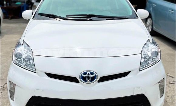ទិញ បានប្រើ Toyota Prius White ឡាន} ក្នុង Chbar Mon ក្នុង Kampong Speu Province ទិញ បានប្រើ Toyota Prius White ឡាន} ក្នុង Chbar Mon ក្នុង Kampong Speu Province
