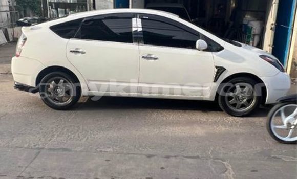 Buy Used Toyota Prius Other Car in Banteay Meanchey in Banteay Meanchey Province Buy Used Toyota Prius Other Car in Banteay Meanchey in Banteay Meanchey Province