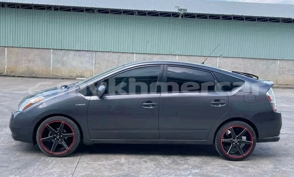 Buy Used Toyota Prius Other Car in Chbar Mon in Kampong Speu Province Buy Used Toyota Prius Other Car in Chbar Mon in Kampong Speu Province