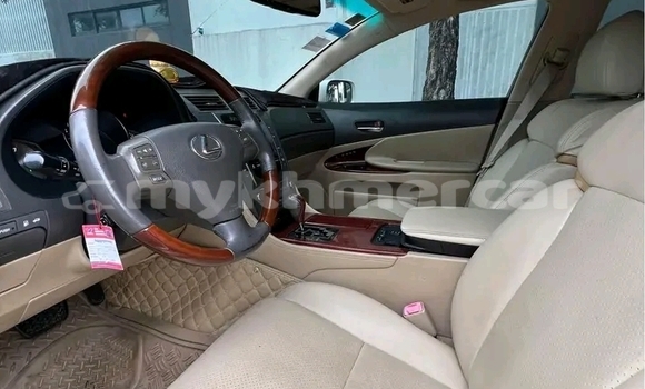 Buy Used Lexus RX White Car in Battambang in Battambang Province Buy Used Lexus RX White Car in Battambang in Battambang Province