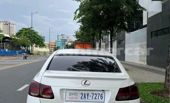 Buy Used Lexus RX White Car in Battambang in Battambang Province Buy Used Lexus RX White Car in Battambang in Battambang Province