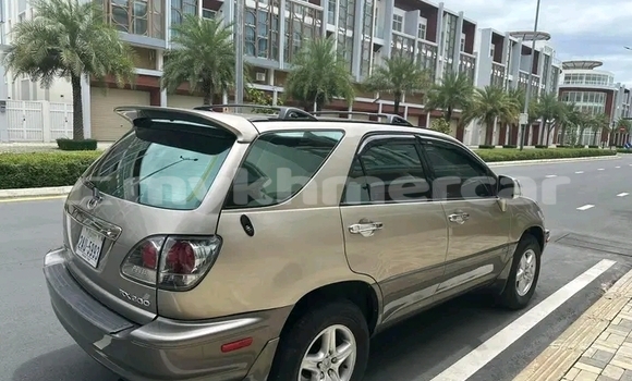 Buy Used Lexus RX 300 Other Car in Khemarak Phoumin in Koh Kong Province 