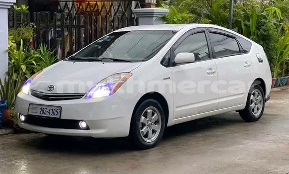 Buy Used Toyota Prius White Car in Bavet in Svay Rieng Province Buy Used Toyota Prius White Car in Bavet in Svay Rieng Province