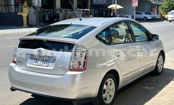 Buy Used Toyota Prius Other Car in Chbar Mon in Kampong Speu Province Buy Used Toyota Prius Other Car in Chbar Mon in Kampong Speu Province