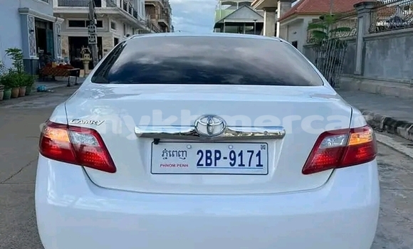 Buy Used Toyota Camry White Car in Cheom Ksan in Preah Vihear Province Buy Used Toyota Camry White Car in Cheom Ksan in Preah Vihear Province