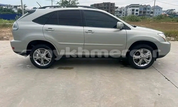 Buy Used Lexus LX 570 Other Car in Cheom Ksan in Preah Vihear Province Buy Used Lexus LX 570 Other Car in Cheom Ksan in Preah Vihear Province