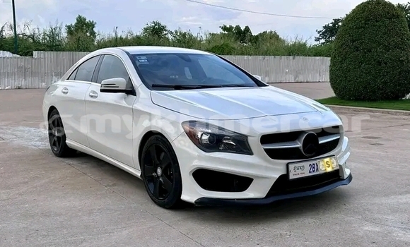 Buy Used Mercedes-Benz 250 White Car in Chbar Mon in Kampong Speu Province Buy Used Mercedes-Benz 250 White Car in Chbar Mon in Kampong Speu Province