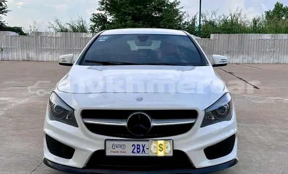 Buy Used Mercedes-Benz 250 White Car in Chbar Mon in Kampong Speu Province Buy Used Mercedes-Benz 250 White Car in Chbar Mon in Kampong Speu Province