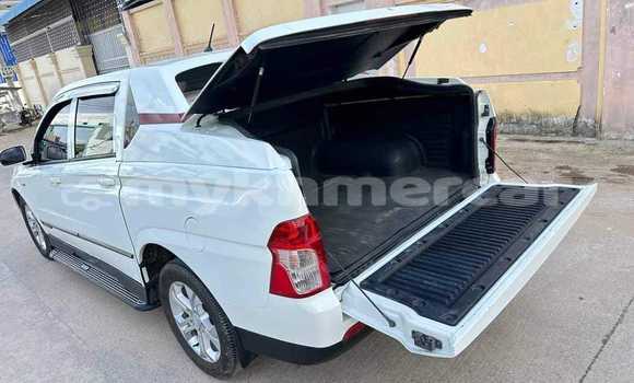 ទិញ បានប្រើ SsangYong Rexton White ឡាន} ក្នុង Cheom Ksan ក្នុង Preah Vihear Province ទិញ បានប្រើ SsangYong Rexton White ឡាន} ក្នុង Cheom Ksan ក្នុង Preah Vihear Province