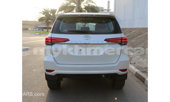 Buy Import Toyota Fortuner Black Car in Import - Dubai in Kampot Province Buy Import Toyota Fortuner Black Car in Import - Dubai in Kampot Province