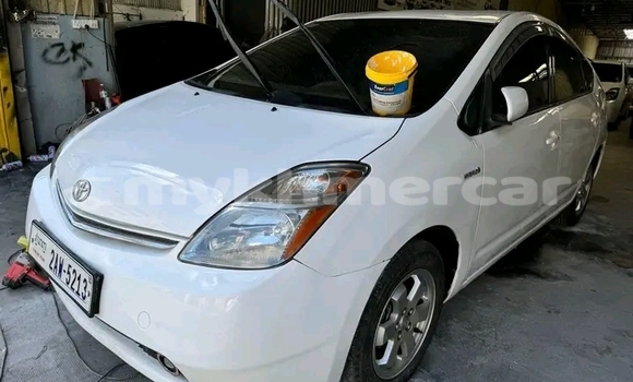 Buy Used Toyota Prius White Car in Kep in Kep Province Buy Used Toyota Prius White Car in Kep in Kep Province