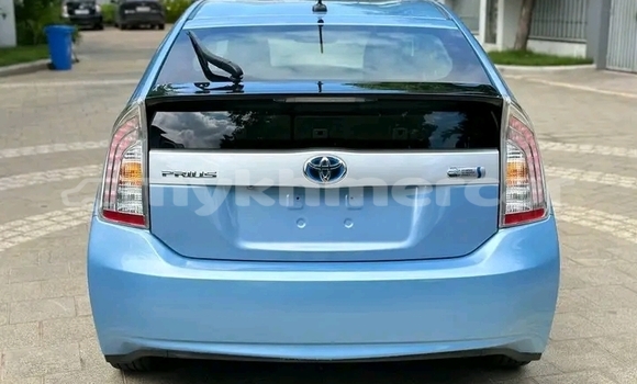 Buy Used Toyota Prius Blue Car in Cheom Ksan in Preah Vihear Province Buy Used Toyota Prius Blue Car in Cheom Ksan in Preah Vihear Province