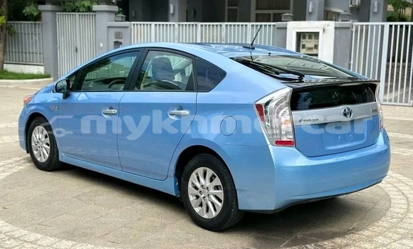 Buy Used Toyota Prius Blue Car in Cheom Ksan in Preah Vihear Province Buy Used Toyota Prius Blue Car in Cheom Ksan in Preah Vihear Province