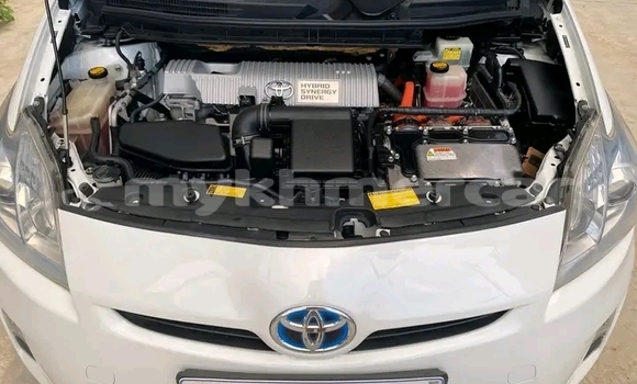 Buy Used Toyota Prius White Car in Cheom Ksan in Preah Vihear Province Buy Used Toyota Prius White Car in Cheom Ksan in Preah Vihear Province