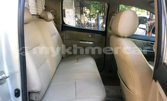 Buy Used Toyota Vigo White Car in Chbar Mon in Kampong Speu Province Buy Used Toyota Vigo White Car in Chbar Mon in Kampong Speu Province