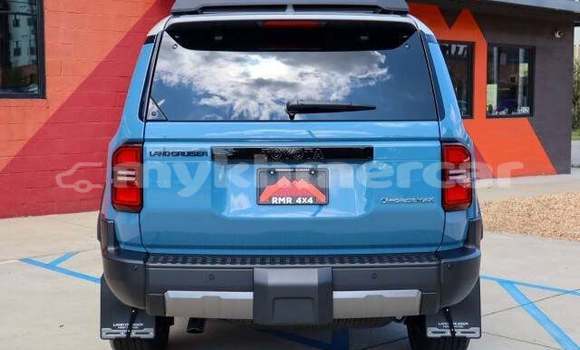 Buy Used Toyota Land Cruiser Other Car in Phnom Penh in Phnom Penh Buy Used Toyota Land Cruiser Other Car in Phnom Penh in Phnom Penh