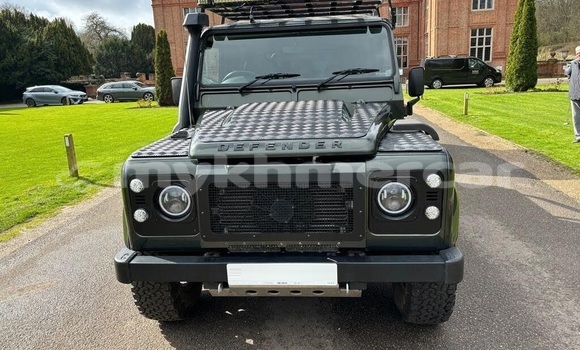 Buy Used Land Rover Defender Green Car in Phnom Penh in Phnom Penh Buy Used Land Rover Defender Green Car in Phnom Penh in Phnom Penh