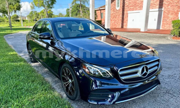 Buy Used Mercedes-Benz E–Class Blue Car in Phnom Penh in Phnom Penh Buy Used Mercedes-Benz E–Class Blue Car in Phnom Penh in Phnom Penh