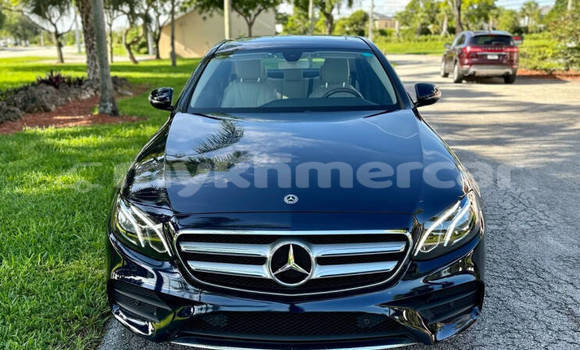 Buy Used Mercedes-Benz E–Class Blue Car in Phnom Penh in Phnom Penh Buy Used Mercedes-Benz E–Class Blue Car in Phnom Penh in Phnom Penh