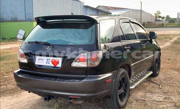 Acheter Occasion Voiture Lexus RX Noir à Cheom Ksan, Preah Vihear Province Acheter Occasion Voiture Lexus RX Noir à Cheom Ksan, Preah Vihear Province