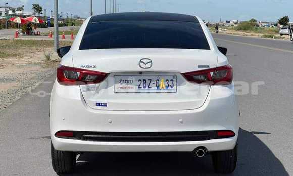 Acheter Occasion Voiture Mazda 2 Blanc à Chbar Mon, Kampong Speu Province Acheter Occasion Voiture Mazda 2 Blanc à Chbar Mon, Kampong Speu Province
