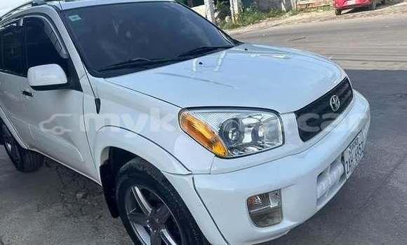 Acheter Occasion Voiture Toyota RAV4 Blanc à Bavet, Svay Rieng Province Acheter Occasion Voiture Toyota RAV4 Blanc à Bavet, Svay Rieng Province
