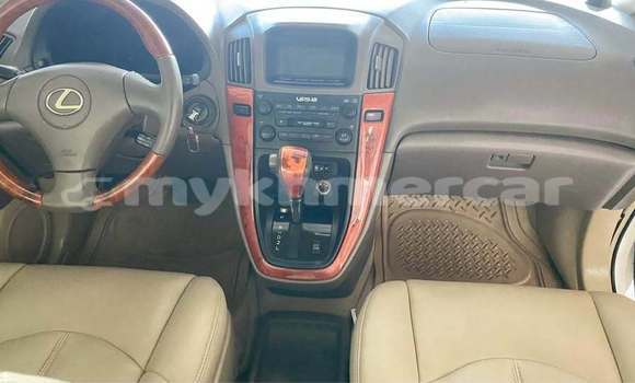 Acheter Occasion Voiture Lexus RX 300 Blanc à Chbar Mon, Kampong Speu Province Acheter Occasion Voiture Lexus RX 300 Blanc à Chbar Mon, Kampong Speu Province