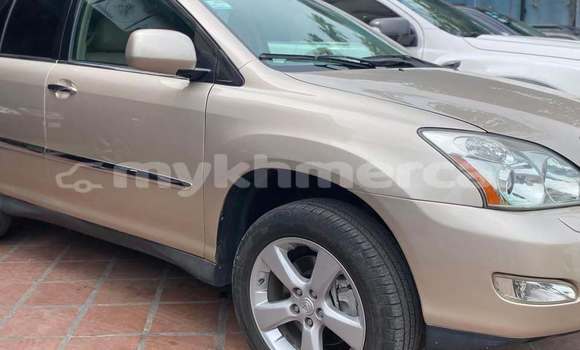 Acheter Occasion Voiture Lexus RX 330 Autre à Chbar Mon, Kampong Speu Province Acheter Occasion Voiture Lexus RX 330 Autre à Chbar Mon, Kampong Speu Province