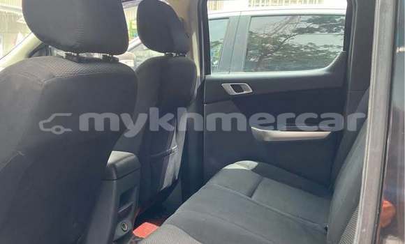 Acheter Occasion Voiture Mazda BT-50 Noir à Cheom Ksan, Preah Vihear Province Acheter Occasion Voiture Mazda BT-50 Noir à Cheom Ksan, Preah Vihear Province