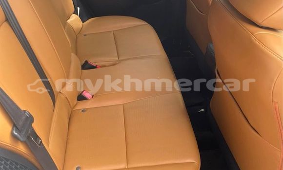 Acheter Occasion Voiture Lexus CT Blanc à Chbar Mon, Kampong Speu Province Acheter Occasion Voiture Lexus CT Blanc à Chbar Mon, Kampong Speu Province