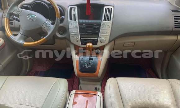 Acheter Occasion Voiture Lexus RX 300 Noir à Chbar Mon, Kampong Speu Province Acheter Occasion Voiture Lexus RX 300 Noir à Chbar Mon, Kampong Speu Province