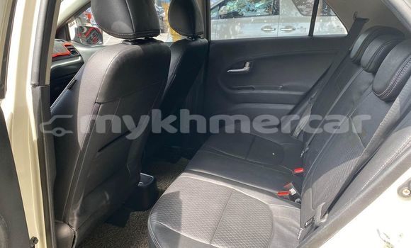 Acheter Occasion Voiture Kia Morning Blanc à Chbar Mon, Kampong Speu Province Acheter Occasion Voiture Kia Morning Blanc à Chbar Mon, Kampong Speu Province