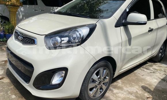 Acheter Occasion Voiture Kia Morning Blanc à Chbar Mon, Kampong Speu Province Acheter Occasion Voiture Kia Morning Blanc à Chbar Mon, Kampong Speu Province