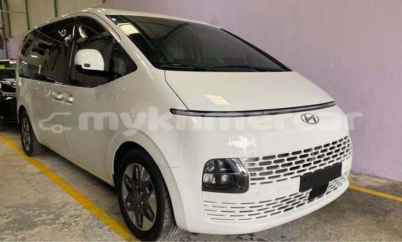 Acheter Occasion Voiture Hyundai Starex Blanc à Chbar Mon, Kampong Speu Province Acheter Occasion Voiture Hyundai Starex Blanc à Chbar Mon, Kampong Speu Province