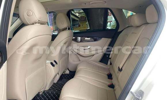 Acheter Occasion Voiture Mercedes-Benz GLC Blanc à Chbar Mon, Kampong Speu Province Acheter Occasion Voiture Mercedes-Benz GLC Blanc à Chbar Mon, Kampong Speu Province