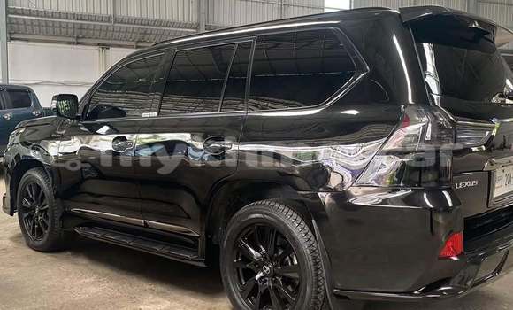 Acheter Occasion Voiture Lexus LX 570 Noir à Chbar Mon, Kampong Speu Province Acheter Occasion Voiture Lexus LX 570 Noir à Chbar Mon, Kampong Speu Province