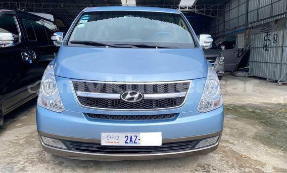 Buy Used Hyundai Starex Blue Car in Chbar Mon in Kampong Speu Province Buy Used Hyundai Starex Blue Car in Chbar Mon in Kampong Speu Province
