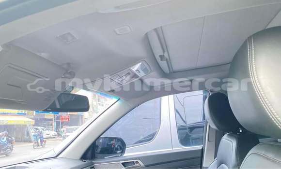 Acheter Occasion Voiture SsangYong Rexton Noir à Cheom Ksan, Preah Vihear Province Acheter Occasion Voiture SsangYong Rexton Noir à Cheom Ksan, Preah Vihear Province