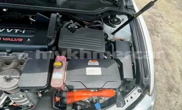 Acheter Occasion Voiture Toyota Camry Blanc à Chbar Mon, Kampong Speu Province Acheter Occasion Voiture Toyota Camry Blanc à Chbar Mon, Kampong Speu Province