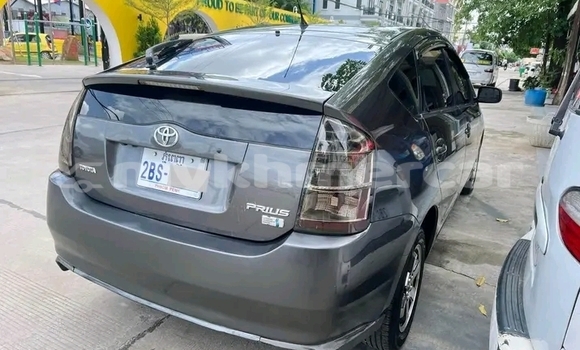 Acheter Occasion Voiture Toyota Prius Autre à Neak Leung, Prey Veng Province Acheter Occasion Voiture Toyota Prius Autre à Neak Leung, Prey Veng Province