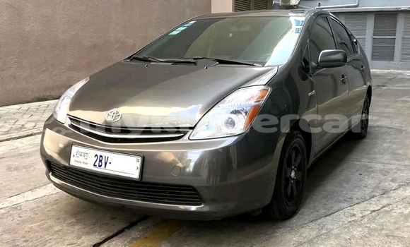 Acheter Occasion Voiture Toyota Prius Autre à Chbar Mon, Kampong Speu Province Acheter Occasion Voiture Toyota Prius Autre à Chbar Mon, Kampong Speu Province