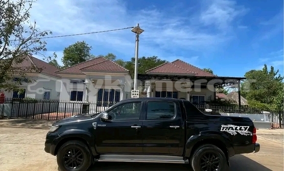 Acheter Occasion Voiture Toyota Vigo Noir à Khemarak Phoumin, Koh Kong Province Acheter Occasion Voiture Toyota Vigo Noir à Khemarak Phoumin, Koh Kong Province