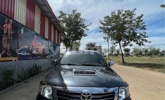 Acheter Occasion Voiture Toyota Vigo Noir à Khemarak Phoumin, Koh Kong Province Acheter Occasion Voiture Toyota Vigo Noir à Khemarak Phoumin, Koh Kong Province