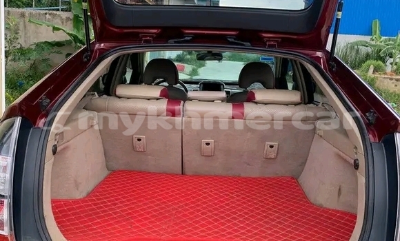 Acheter Occasion Voiture Toyota Prius Rouge à Banlung, Ratanakiri Province Acheter Occasion Voiture Toyota Prius Rouge à Banlung, Ratanakiri Province