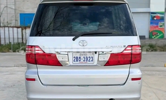 Acheter Occasion Voiture Toyota Alphard Blanc à Chbar Mon, Kampong Speu Province Acheter Occasion Voiture Toyota Alphard Blanc à Chbar Mon, Kampong Speu Province
