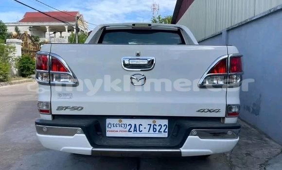 Acheter Occasion Voiture Mazda BT-50 Autre à Chbar Mon, Kampong Speu Province Acheter Occasion Voiture Mazda BT-50 Autre à Chbar Mon, Kampong Speu Province