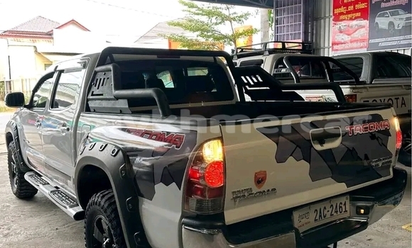 Buy Used Toyota Tacoma White Car in Chbar Mon in Kampong Speu Province Buy Used Toyota Tacoma White Car in Chbar Mon in Kampong Speu Province