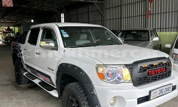 Buy Used Toyota Tacoma White Car in Chbar Mon in Kampong Speu Province Buy Used Toyota Tacoma White Car in Chbar Mon in Kampong Speu Province